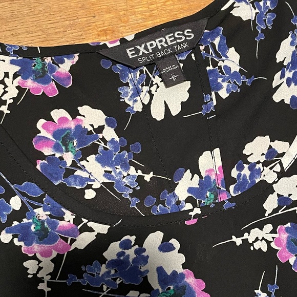 Express small split back tank - Picture 2 of 4